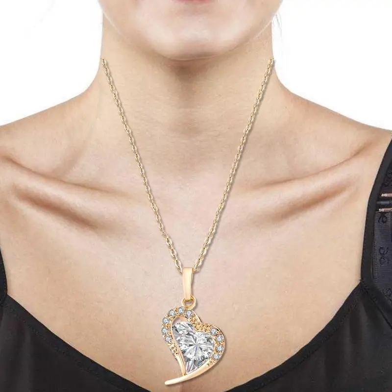 

Fashion Heart-Shaped Lady Pendant Necklace Simple Temperament Natural Crystal Zircon