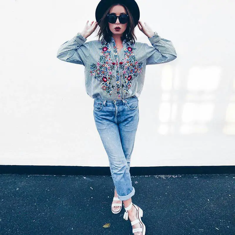 

Women Floral Embroidered Blouse Long Sleeve Striped Casual Shirt Loose Print Blouse 2019 Fashion Autumn Womens Floral Tops
