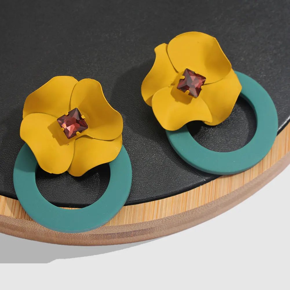 

JUST FEEL ZA Brand Big Gold Flower Stud Earrings for Women Accessories Trendy Collections Wedding Bridal Jewelry Party Gifts