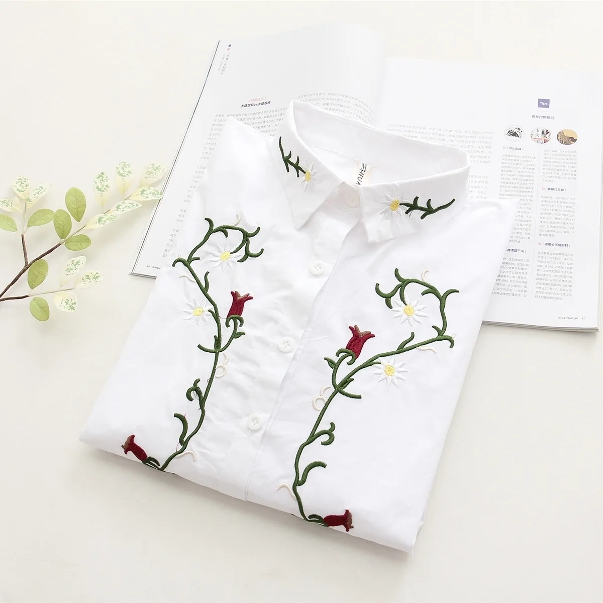 

2019 Spring New Long Sleeve Rose Embroidery Shirts Blouses Loose Casual Floral Shirts Blusas