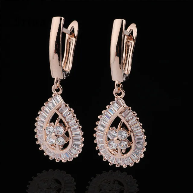 

New Petal Long Stud Earrings White Gold Micro Wax Inlay Water Drop Natural Zircon Women Wedding Luxury Fine Cute Jewelry