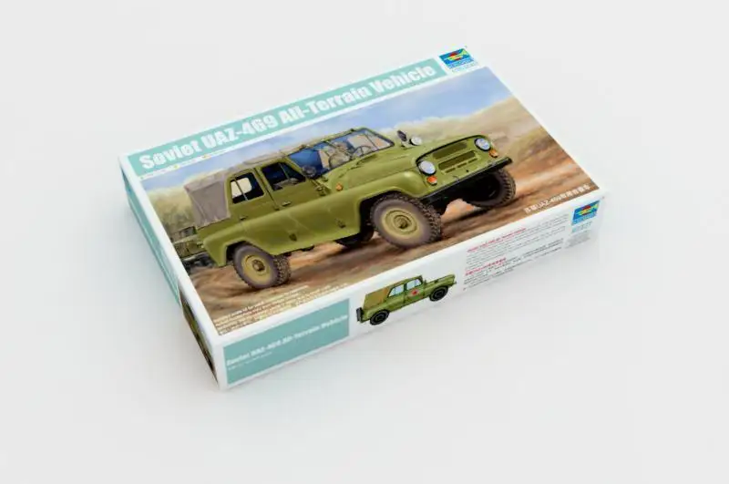 Трубач 1/35 02327 UAZ-469 вездехода