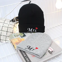 Распродажа, вышивка, сердце, кружки мистер и миссис, семейная одежда, зимние шапочки Skullies, шапка для детей, теплая вязаная зимняя женская шапка