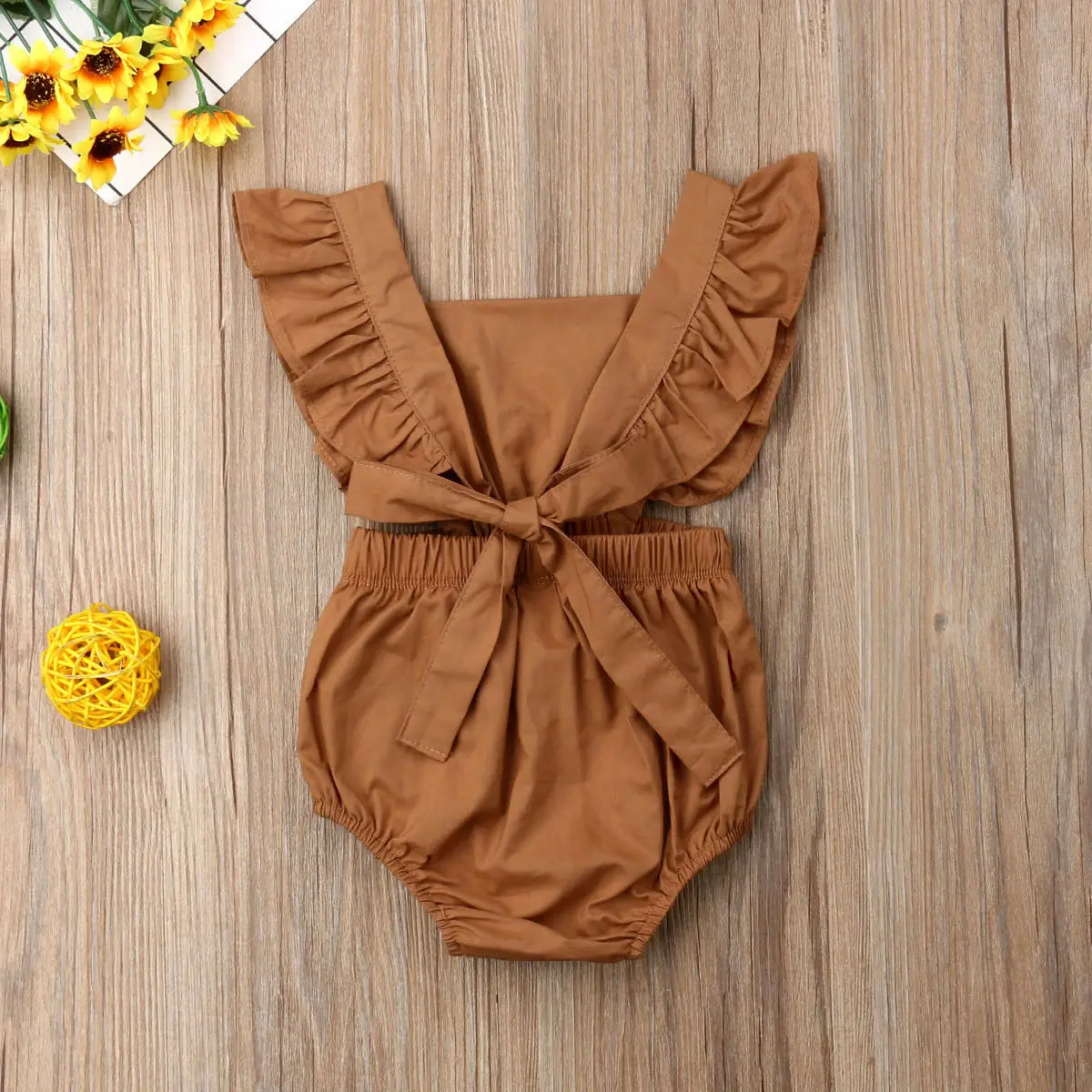 الرضع حديثي الولادة طفل الفتيات الملابس الكشكشة طفل الفتيات السروال القصير خمر بذلة Sunsuit Playsuit الصيف طفلة ازياء