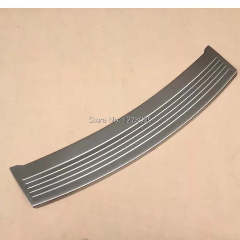 

For Dodge Journey JCUV 2014-2017 2018 Stainless Exterior Rear Bumper Protector Sill Tail Trunk Guard Pedal Car Styling Accessory