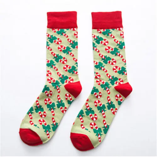 Носочки пара. Новогодние носки. Рождественские носки. Новогодние носки зеленые. Цветные носки мужские новогодние.