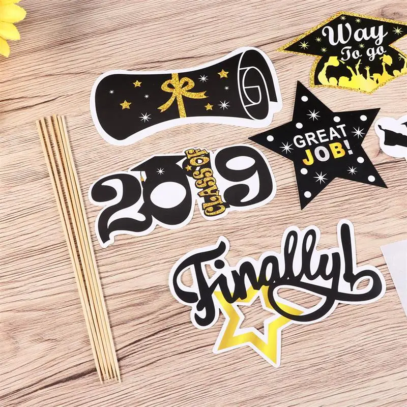 

6pcs/Pack 2019 Graduation Party Decorative Cake Topper Picks Disposable Toothpick Toppers For Party Photo Props