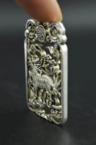 Китайский украшенный чудесный Мяо серебряная резьба реалистичный Kylin редкий счастливый кулон