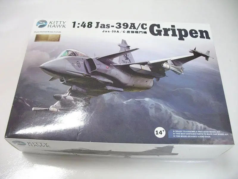 Модель Kitty Hawk 80117 1/48 JAS 39A/C Gripen в сборе|Наборы для сборки моделей| |