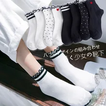 Дизайн, кружевные женские носки с оборками, Короткие хлопковые носки для маленькой принцессы, модные трендовые носки в горошек с красными сердечками и полосками