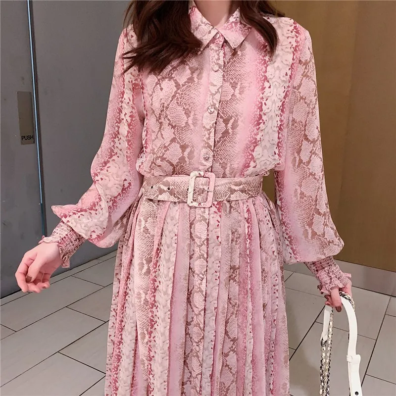 

2019 Spring Snake Print Dress Women Long Sleeve Single-breasted Loose Dress Ladies Sashes Chiffon Dress