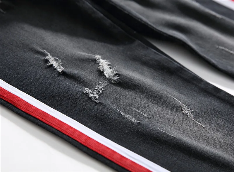 Mens jeans side stripe Hole embroidered jeans Slim men trousers NEW 2018 men's Casual Denim Pants Classic Cowboys Young Man 8801