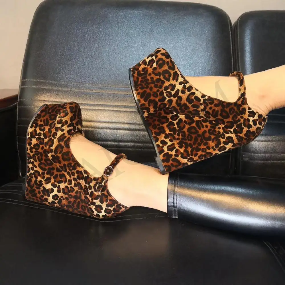 leopard mary jane pumps