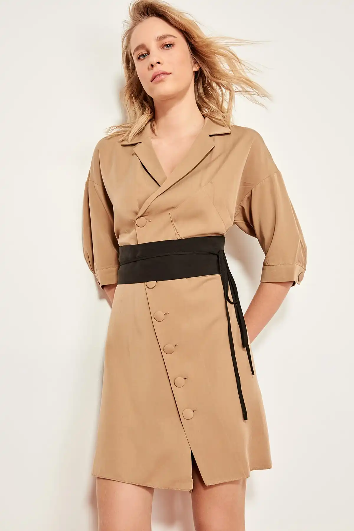 Trendyol бежевое платье с поясом Lycocell TWOSS19BB0154|Платья| |