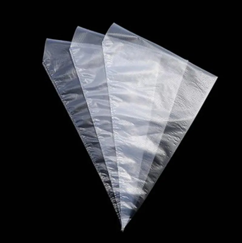 

100 Medium Sized Disposable Plastic Pastry Pockets For Icing Cake