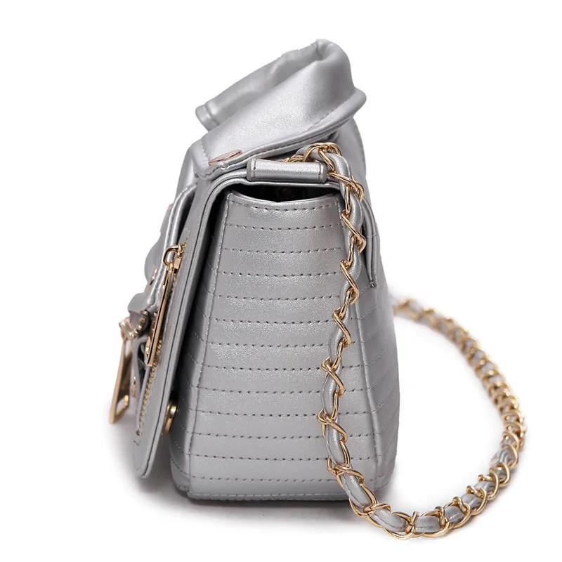Designer Chain Bags Women Clothing Shoulder Rivet Jacket Messenger Bag Women Leather Luxury Handbags Bolsa Feminina Bolsos Mujer Designer Chain Bags Women Clothing Shoulder Rivet Jacket Messenger Bag Women Leather Luxury Handbags Bolsa Feminina Bolsos Mujer