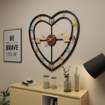

Heart-shaped personality porch decoration Nordic wall clock living room luxury creative clock modern silent bedroom quartz clock