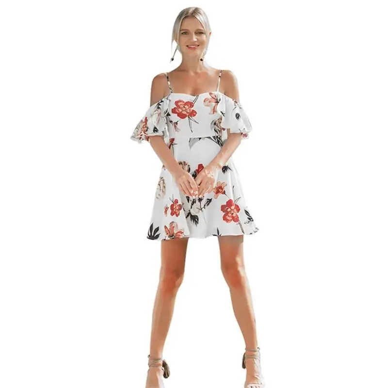 Летнее пляжное платье с цветочным принтом и рюшами на бретельках открытыми