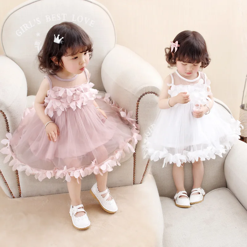 

Girls Dress 2018 Summer New Christmas Dresses Cute Sweet Lace Vest Embroidered Mesh Princess Petal Lace Princess