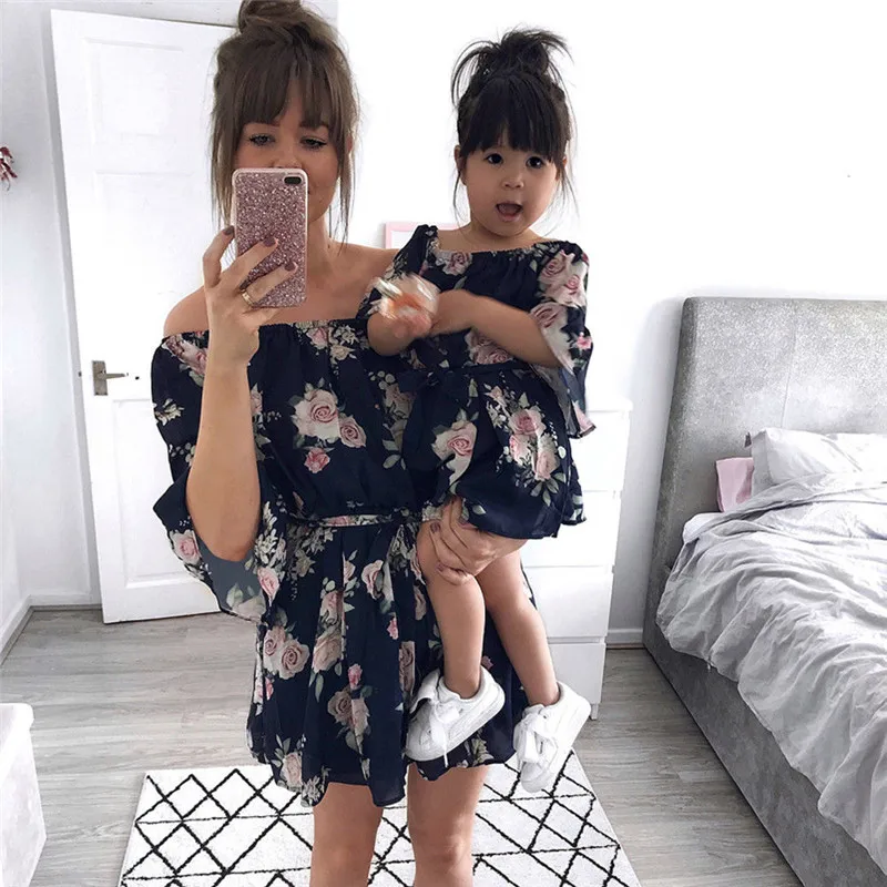 Summer Mother Daughter Off shoulder Belt dresses Floral Shorts Dress Holiday Sundress Women Girls dress Family Matching Clothes afbeelding