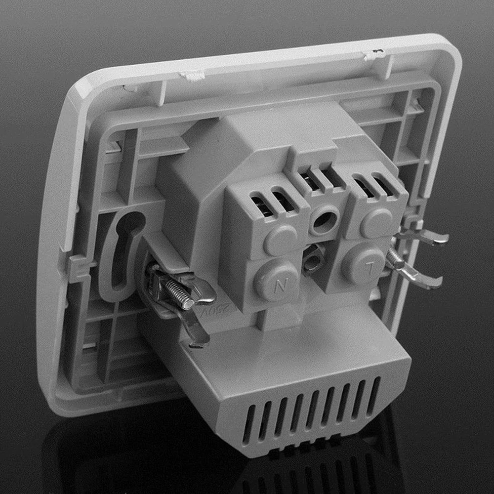 Штепсельная Вилка европейского стандарта, 2 порта USB, безопасная настенная розетка переменного тока, розетка для зарядного устройства, розетка для дома