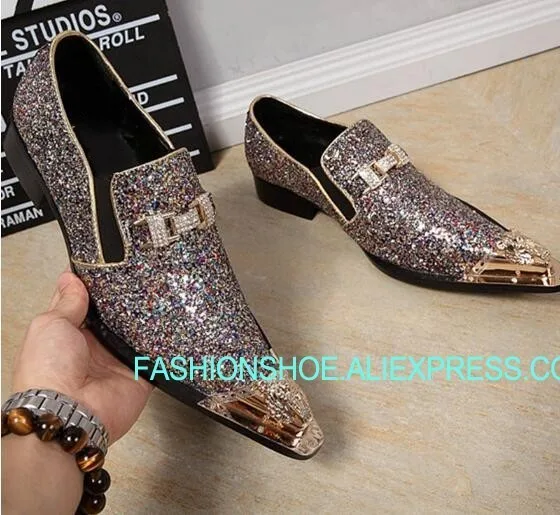 

New Men Shoes Handmade Pointed Gold Metal Toe Dress Shoes Men Shiny Wedding/Party Shoes Sapatos Masculino