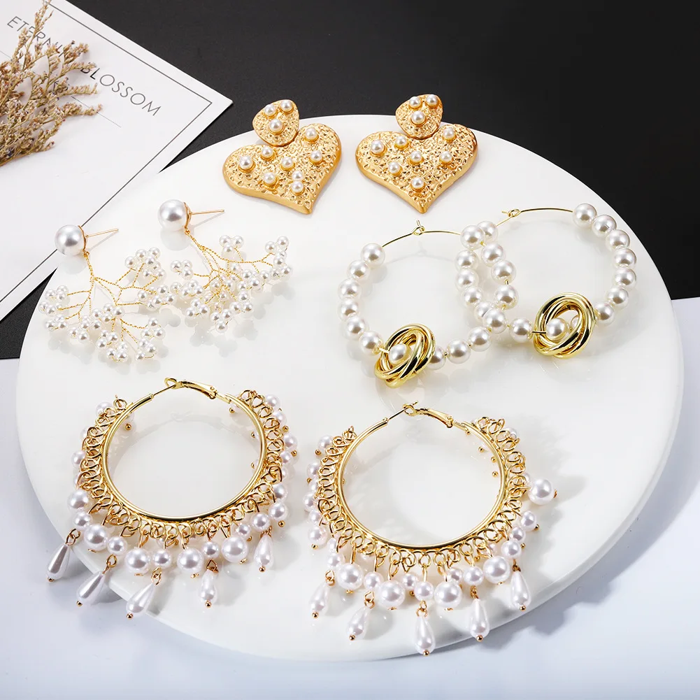 

Love Earrings Geometric Metal Retro Palace Baroque Pearl Openwork Round Earrings Party Exaggerated Fashion Jewelry