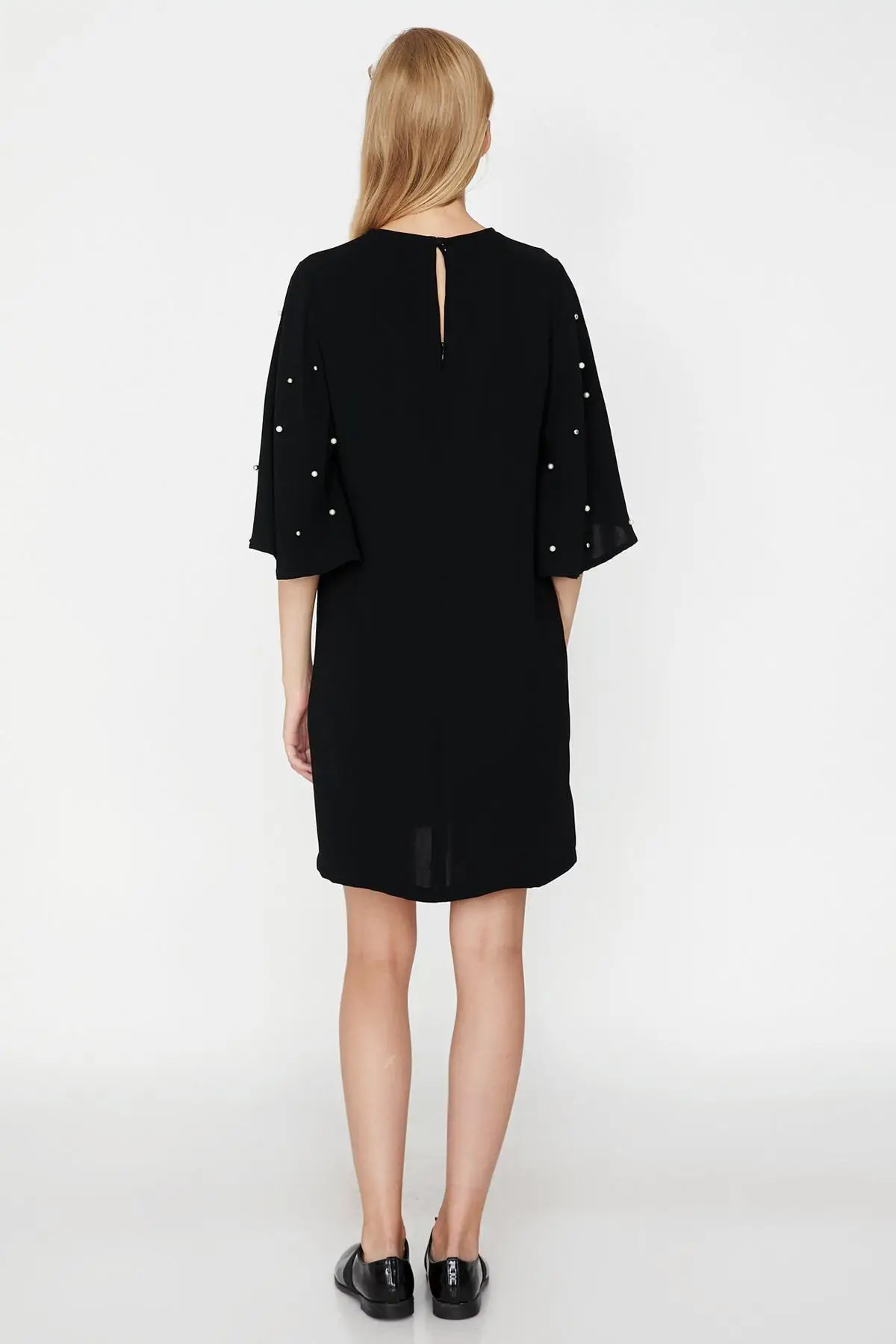 

Koton "Women 'S Black Pearl Detailed Dress 9KAK83210EW"