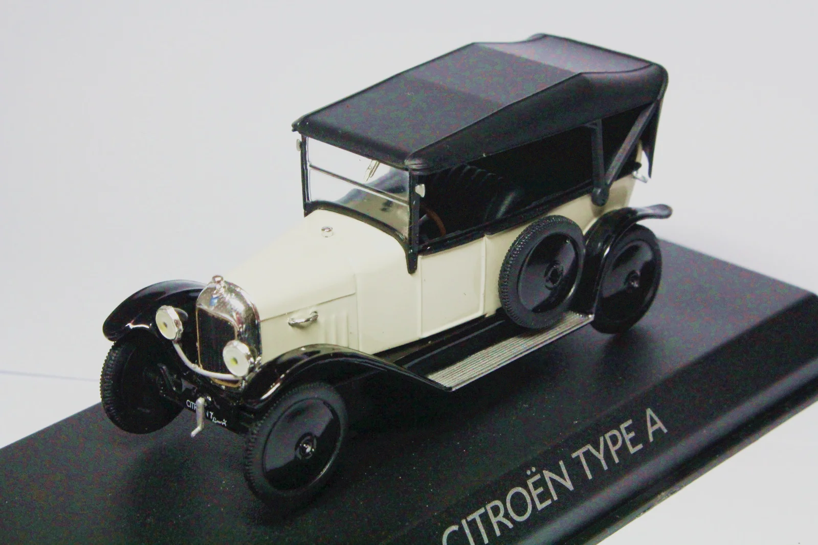 

1/43 Citroen Type A 1919 WHITE Diecast Model Collection Gift