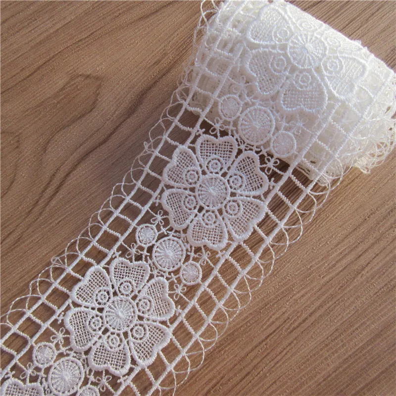 

NEW 2yard/Lot Soluble White Heart Flowers Embroidered Lace Trim Ribbon Fabric Sewing Craft For Costume Wedding Dress Decoration