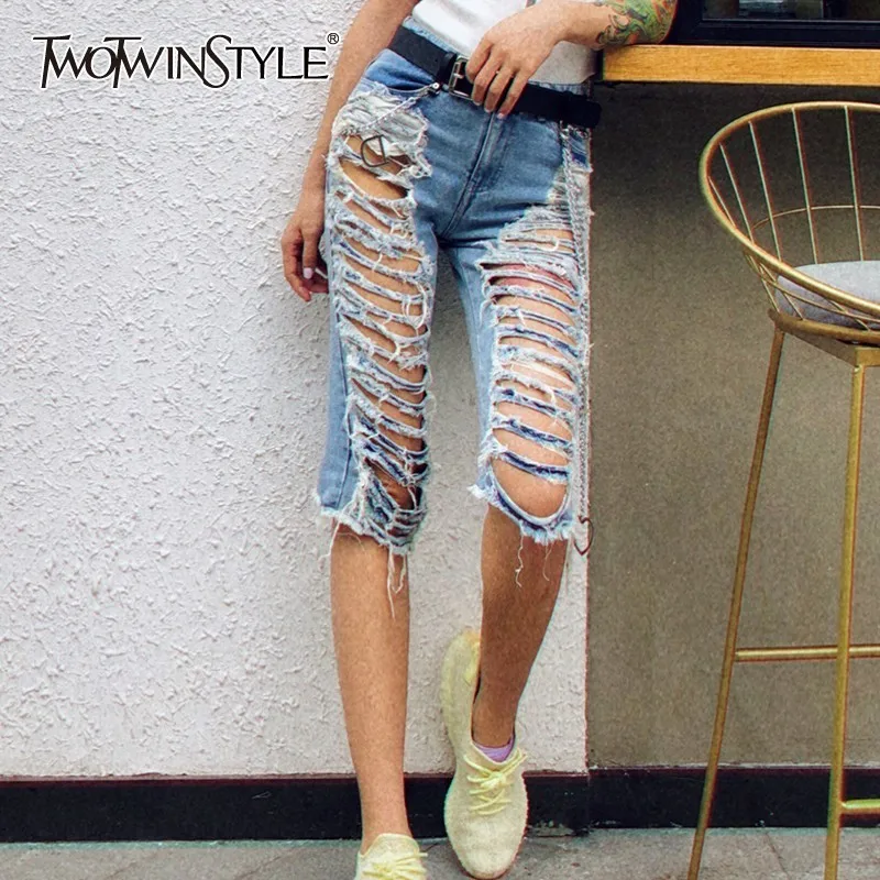 TWOTWINSTYLE весенние рваные джинсы до колена с дырками, женские джинсы с высокой талией, Необычные узкие джинсы, Женская мода, уличная одежда