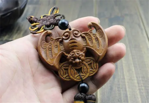 

Wood Carving Chinese Feng Shui Wealth Bat Coin Car Pendant Amulet Wooden Craft