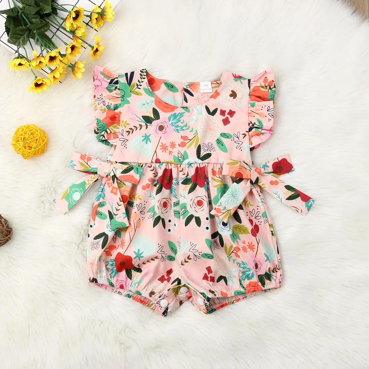 القوس زهرة الرضع المولود الجديد الفتيات الملابس الكشكشة السروال القصير الطفل الصيف بذلة Playsuit 2019 طفل زي تنكري لفتاة القوس زهرة الرضع المولود الجديد الفتيات الملابس الكشكشة السروال القصير الطفل الصيف بذلة Playsuit 2019 طفل زي تنكري لفتاة