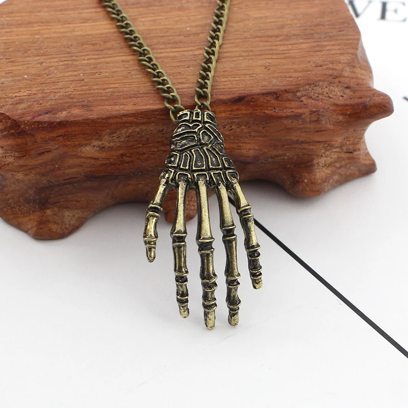 Davitu 12pcs Punk Style Black Head Skull/Skeleton Faux Yak Bone Charm Pendant Necklace Jewelry Halloween Gift for Women&Men Jewelry Davitu 12pcs Punk Style Black Head Skull/Skeleton Faux Yak Bone Charm Pendant Necklace Jewelry Halloween Gift for Women&Men Jewelry