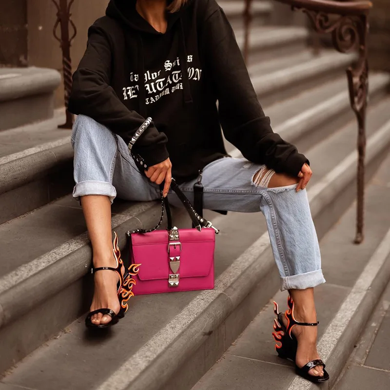 Spring 2019 Button Tassel Broken Hole Jeans Women