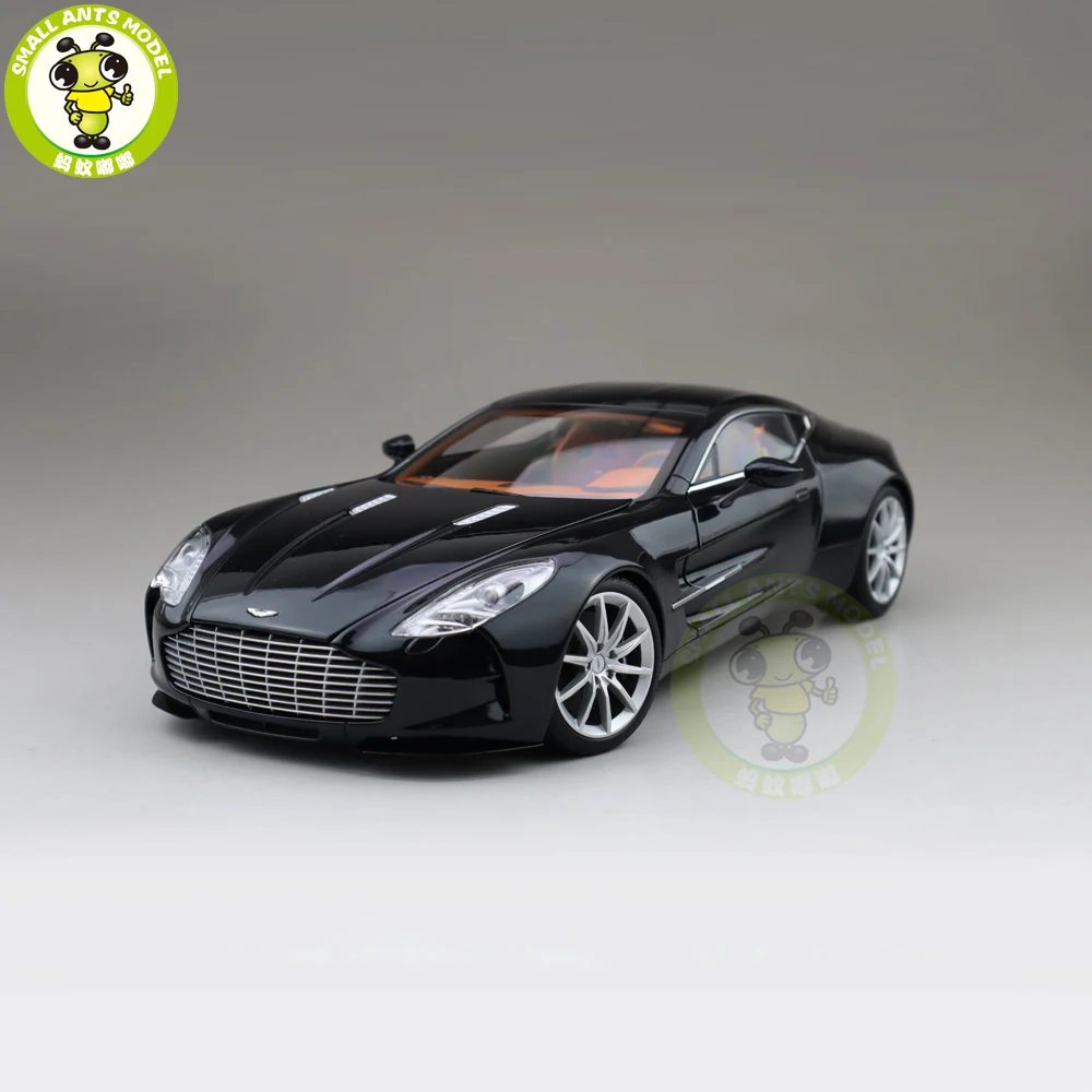 

1/18 AUTOart 70241 ASTON MARTIN ONE 77 Diecast Model Car Black Color