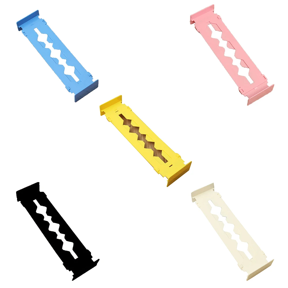 

Multi-Purpose Plastic Adjustable Drawer Dividers Organiser Retractable Stretch Storage Partition Board