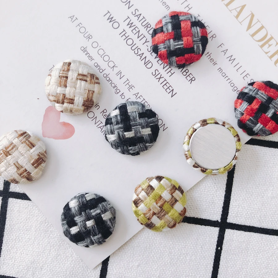 

20 pieces / lotDIY handmade jewelry accessories round buckle temperament earrings material pendanOther
