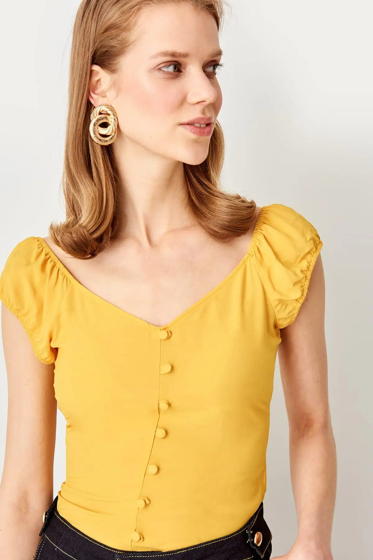 Trendyol желтая кнопка деталь Bluz TWOSS19YD0077| |