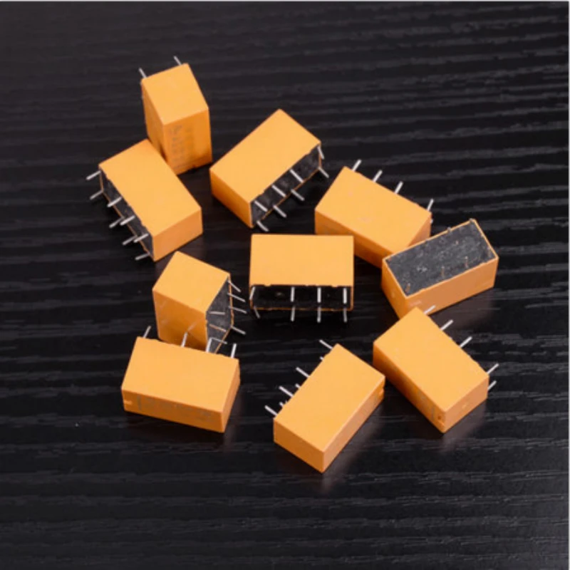

DC12V SHG Coil DPDT 8 Pin 2NO 2NC Mini Power Relays HK19F PCB Type 10Pcs