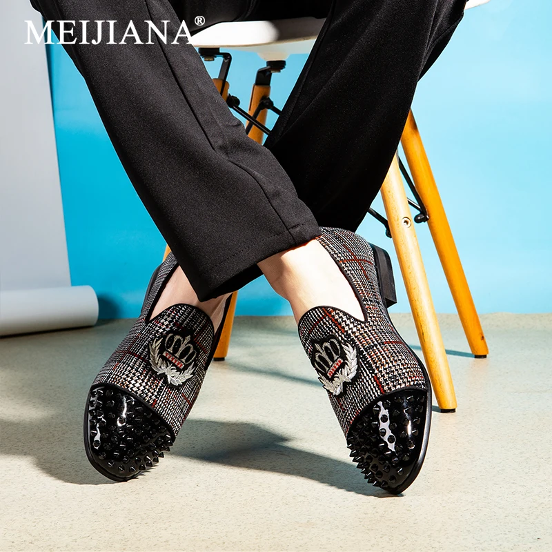 

MEIJIANA New 2019 Men's Loafers Crown Party and Wedding Shoes Fashion Men's Casual Shoes Luxury Brand Shoes