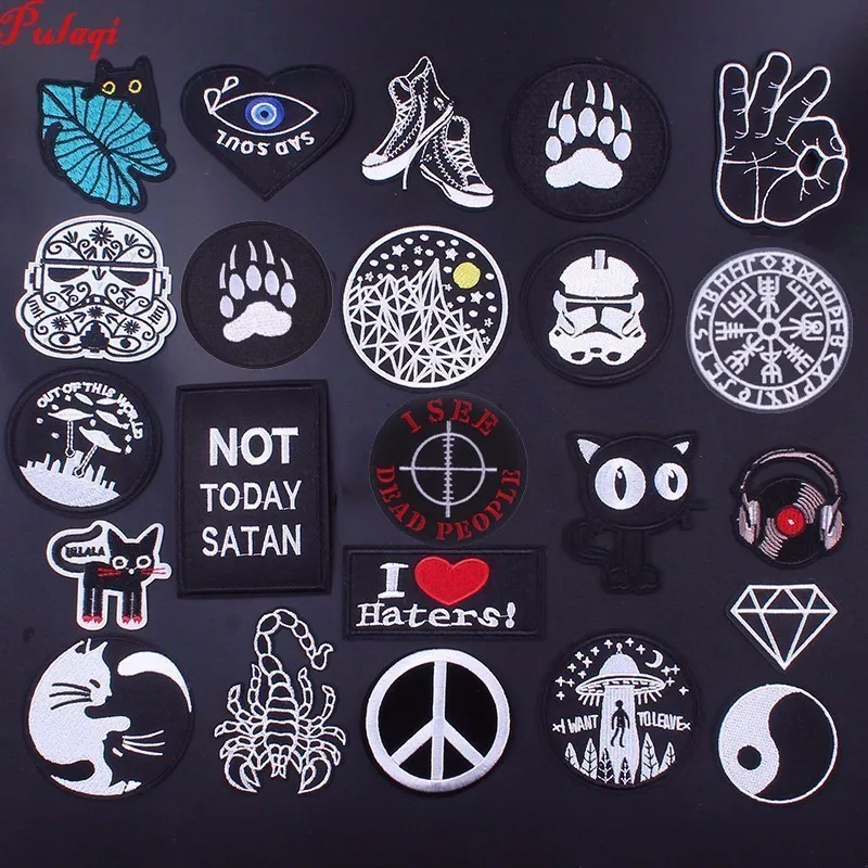 

Pulaqi Batman UFO Aliens Iron-on Patches Embroidered Sewing Star War Applique For Clothes Apparel DIY Tachi Cat Heart Badges H