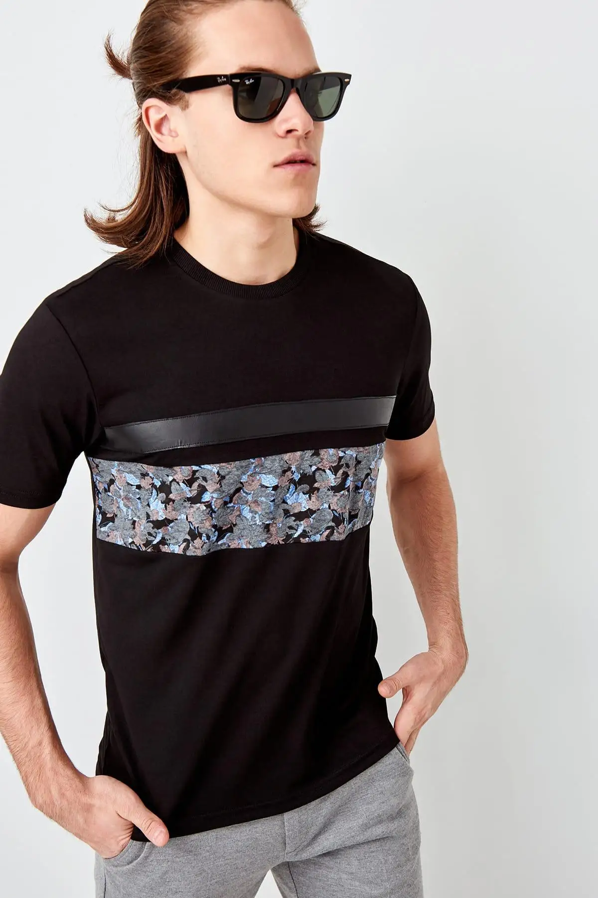 Trendyol Черная Мужская футболка с кожаными вставками TMNSS19SE0107 | Женская одежда