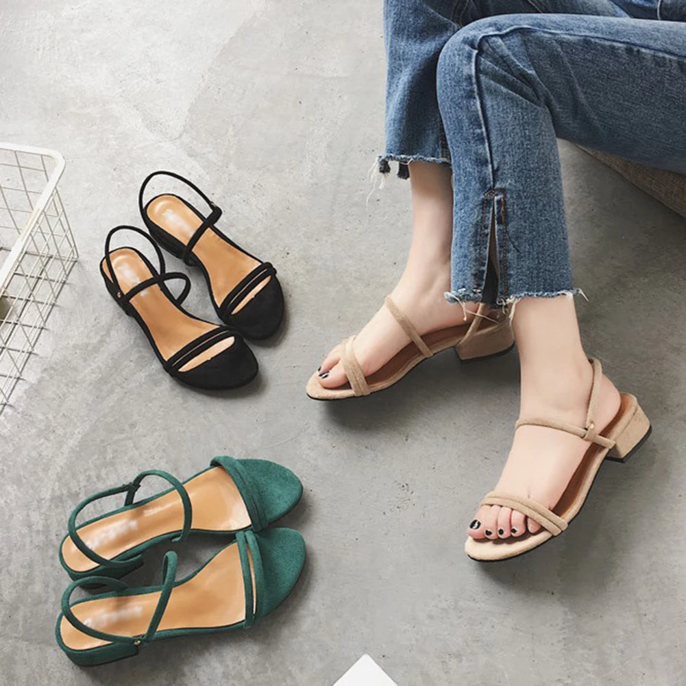 

Women's Summer Low Heel Flat Sandals 2019 Korean Slim Straps Beaded Roman Sandals Comfortable Party Outdoor Slope Shoes Footwear