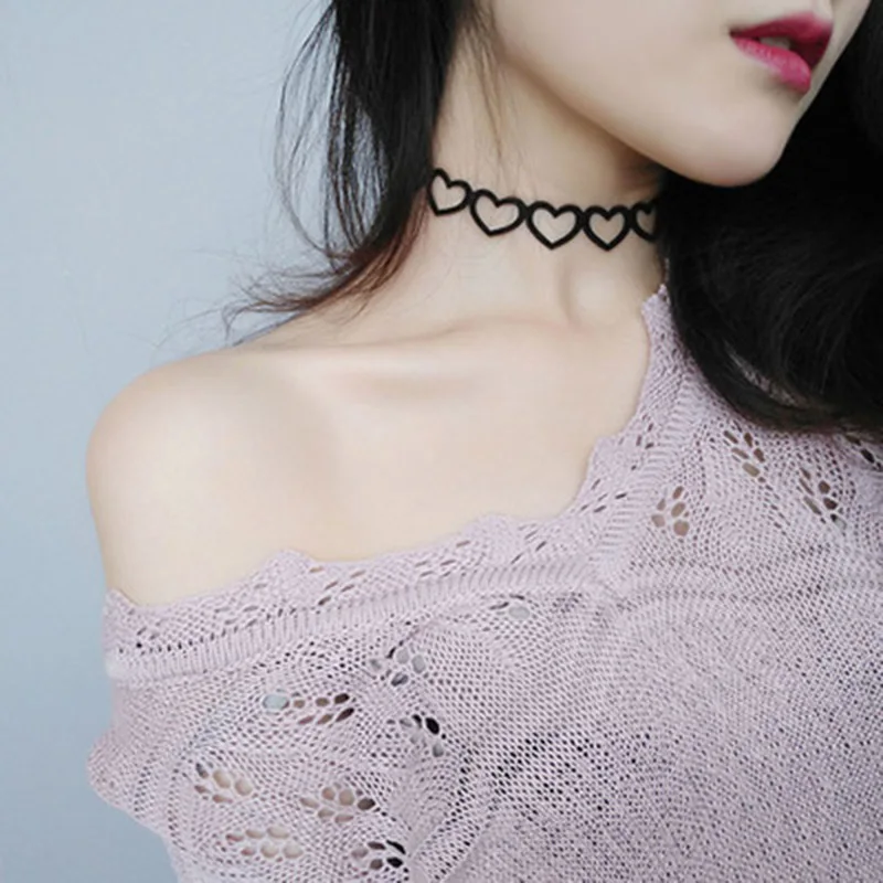 

Heart Chain Black Lace Neck Collar Female Clavicle Sexy Punk Style Vintage Short Necklace