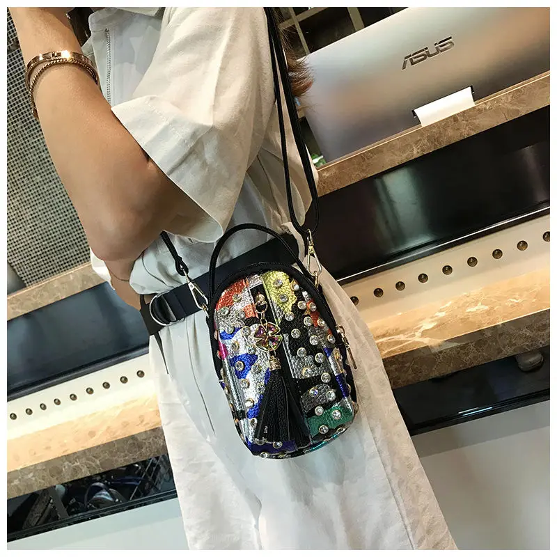 صغيرة حقيبة ظهر للسفر الهاتف محفظة حقائب النساء أزياء شرابة برشام تصميم حقائب كتف الإناث الحقائب المدرسية للفتيات الظهر صغيرة حقيبة ظهر للسفر الهاتف محفظة حقائب النساء أزياء شرابة برشام تصميم حقائب كتف الإناث الحقائب المدرسية للفتيات الظهر