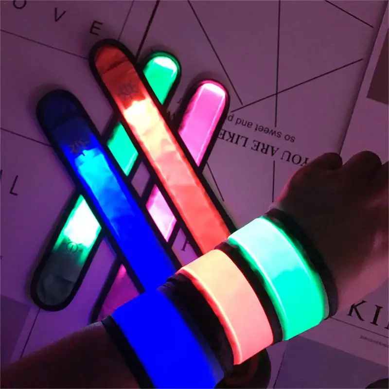 

LED Glowing Bangle Fluorescent Bracelet New Year Wedding Party Supplies Concert Carnival Night Accessories Lighting Wristband