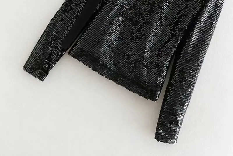 Vintage Black Stand Collar Sequined Patchwork Long Sleeve Top New Women Casual Cold Shoulder Slim Sexy T-shirt