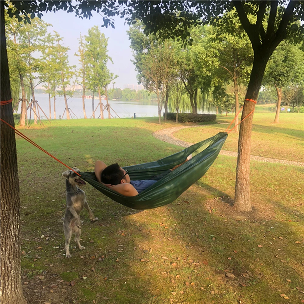 

Multi-functional Outdoor Hammock Tent Built-in Tree Cord 551LB Bearing Capacity Picnic Blanket Camping Rug Emergent Rain Cover