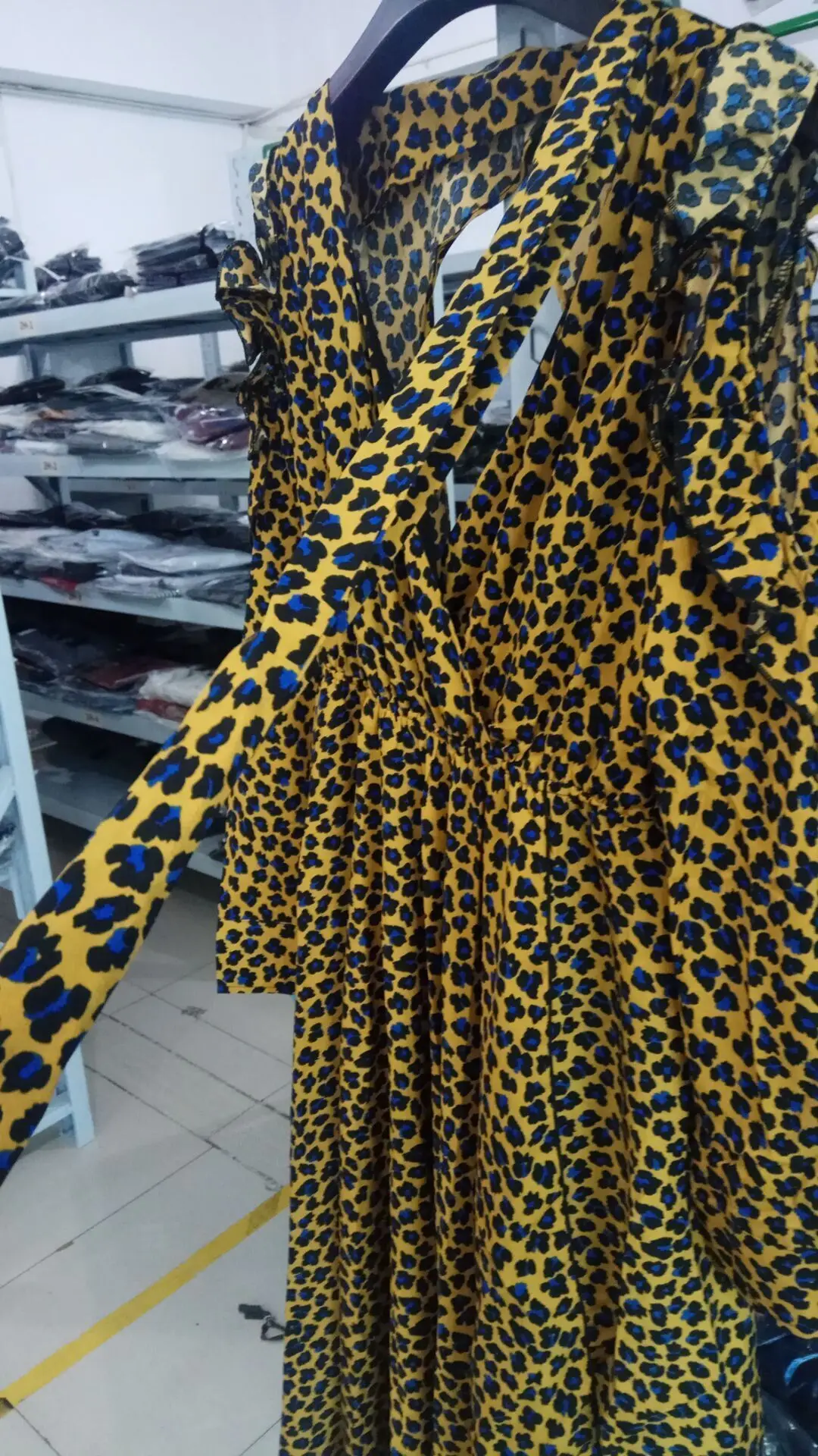 V brown Scollo Del A Asimmetrico Delle Wd67405l Yellow Deat Lanterna Donne Di Estate 2019 Vestito Partito blue Da Backless Primavera L' Con Vestiti Increspature Modo E Nuova Maniche n6qOp7
